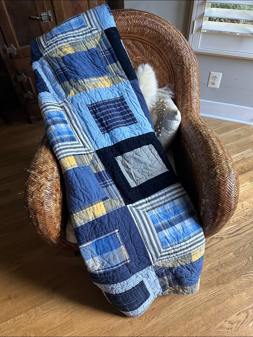 POTTERY BARN KIDS BOYS ROOM QUILT FULL / QUEEN BOYS ROOM BLUE 86 X 86